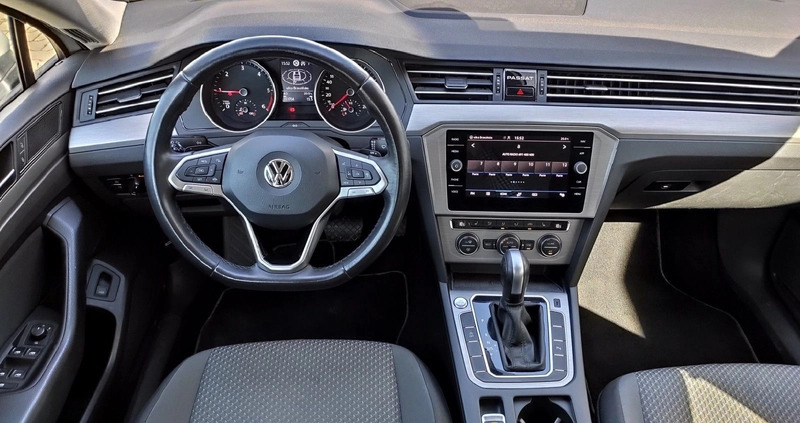 Volkswagen Passat cena 82900 przebieg: 151731, rok produkcji 2020 z Rybnik małe 631